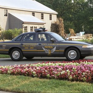 1992_ford_crown_victoria_ohio_state_highway_patrol.jpg