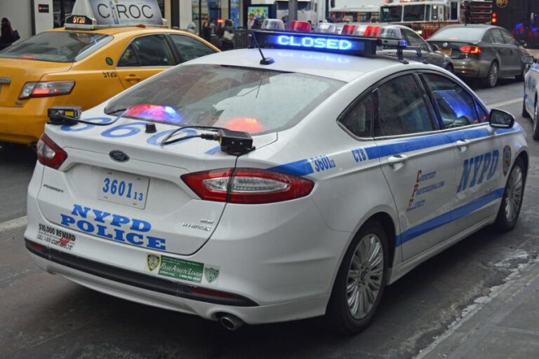 NYPD Ford Fusion Police Car - Code 3 Garage