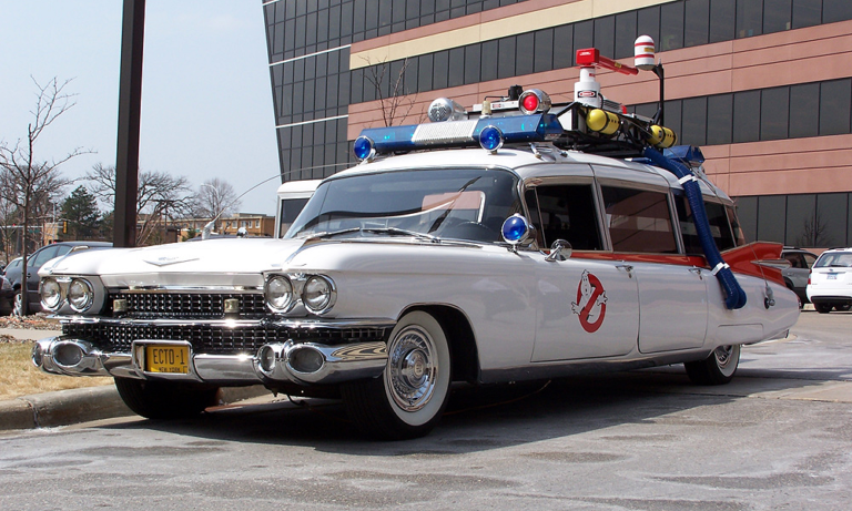 Ghostbusters Ectomobile ECTO-1 - Code 3 Garage