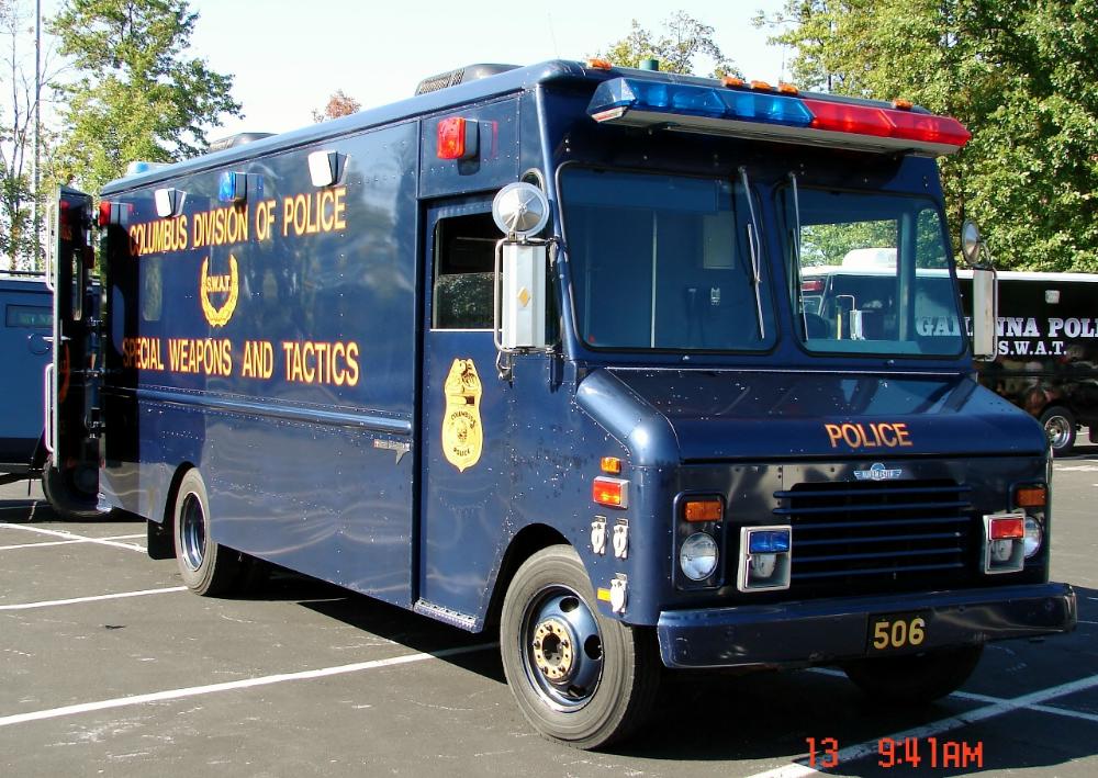 lapd swat vehicles