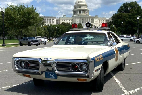Washington DC Police 1972 Plymouth Fury